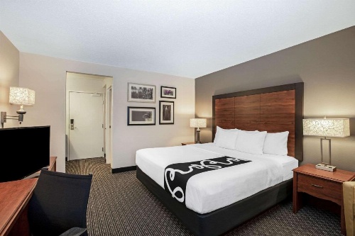 La Quinta Inn & Suites by Wyndham Little Rock North - Mccain Mall image 20