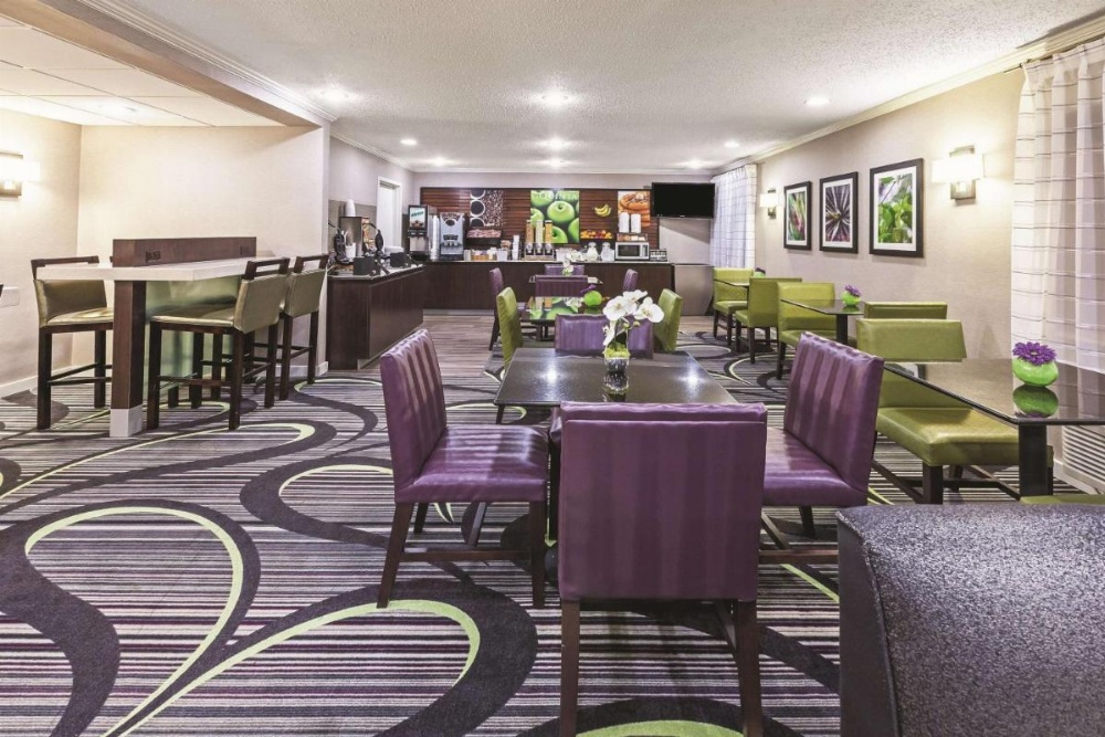 La Quinta Inn & Suites by Wyndham Little Rock North - Mccain Mall Image 34