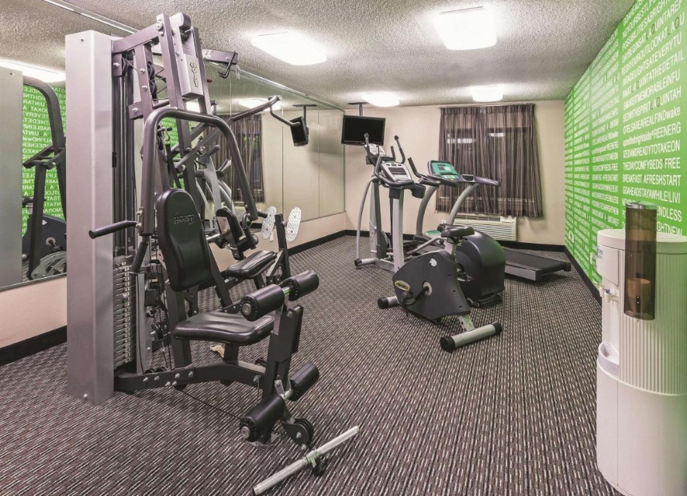La Quinta Inn & Suites by Wyndham Little Rock North - Mccain Mall Image 40