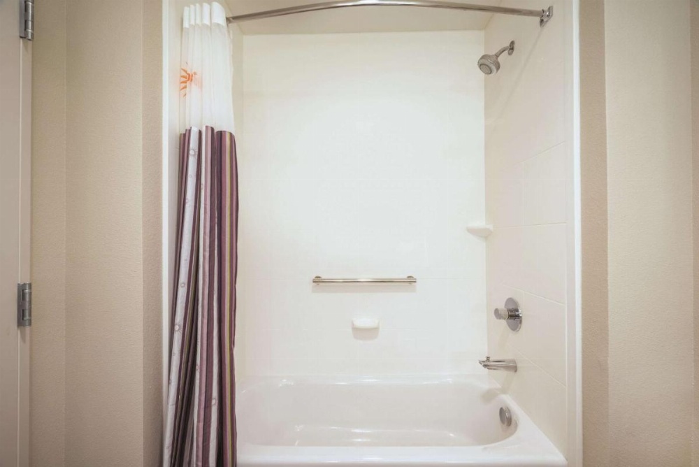 La Quinta Inn & Suites by Wyndham Little Rock North - Mccain Mall Image 41