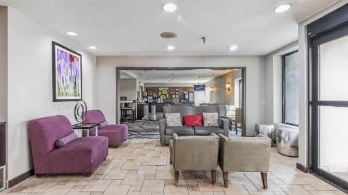 La Quinta Inn & Suites by Wyndham Little Rock North - Mccain Mall image 45