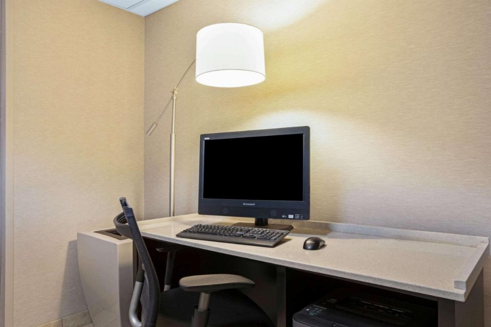 La Quinta Inn & Suites by Wyndham Little Rock North - Mccain Mall